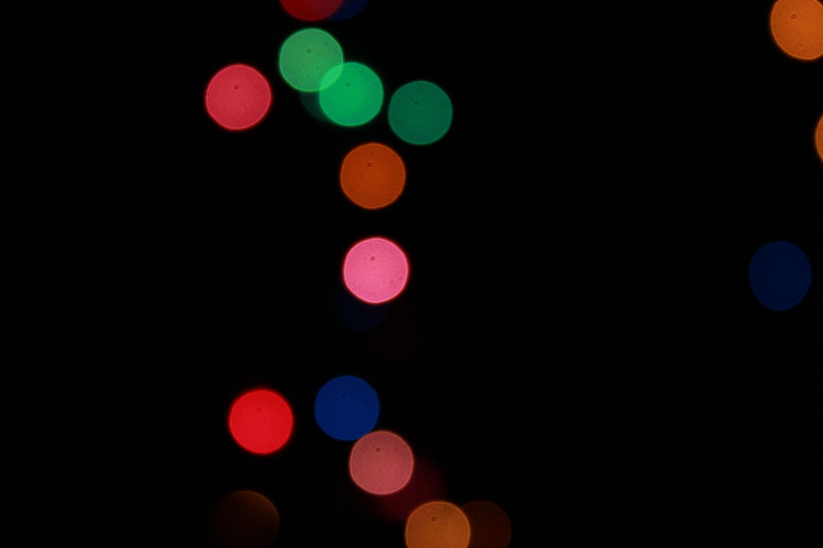 Canon EOS 600D (Rebel EOS T3i / EOS Kiss X5) sample photo. Bokeh, blur, lights photography