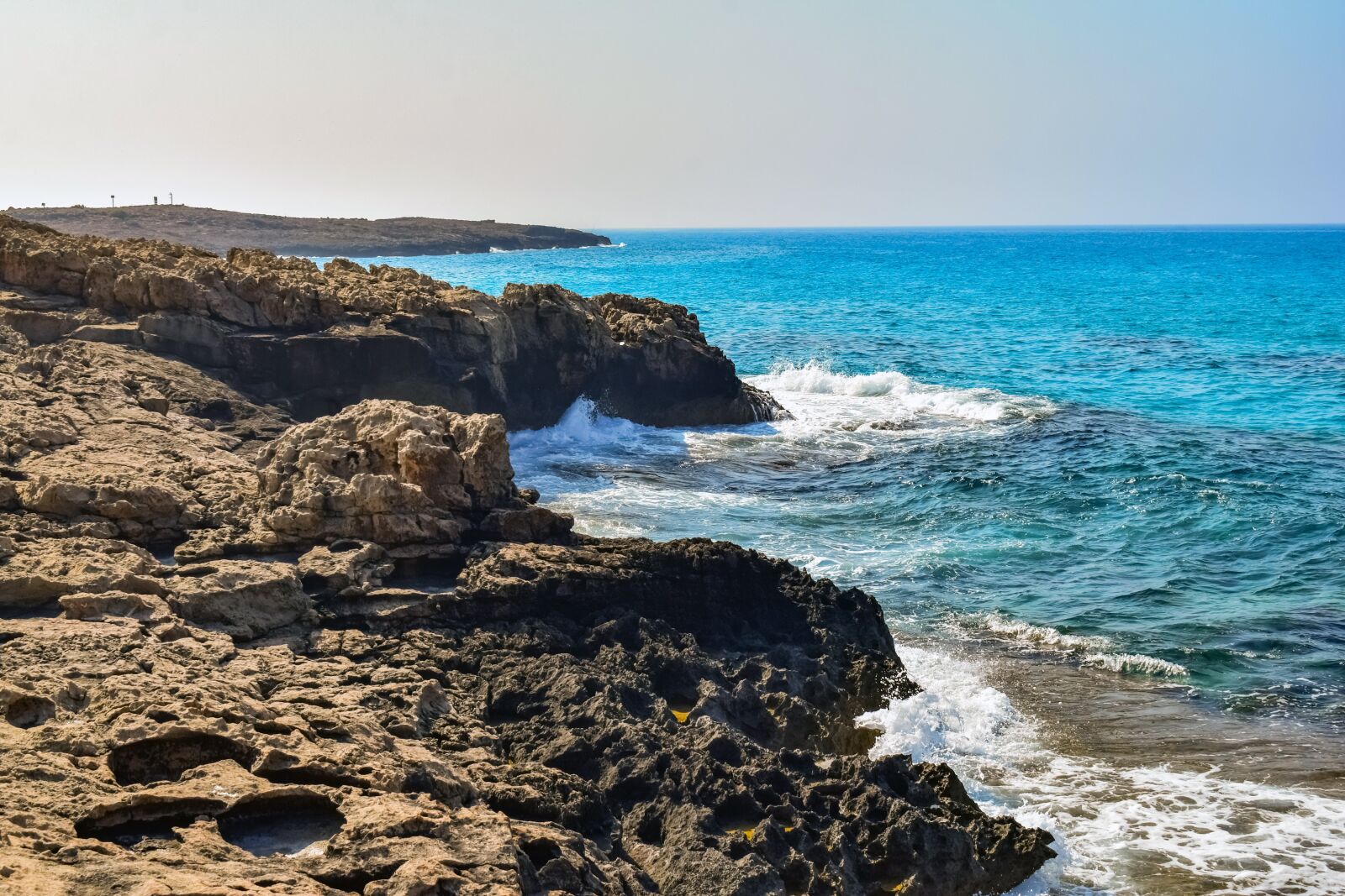 Nikon D3300 sample photo. Rock, rocky coast, beach photography
