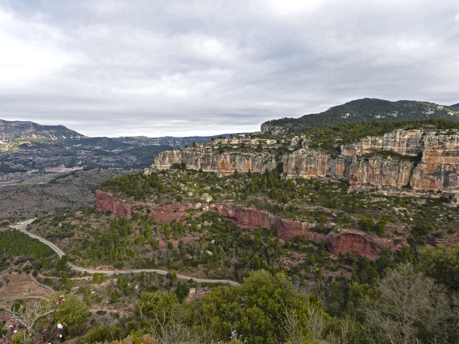Panasonic DMC-FZ62 sample photo. Landscape, priorat, siurana photography