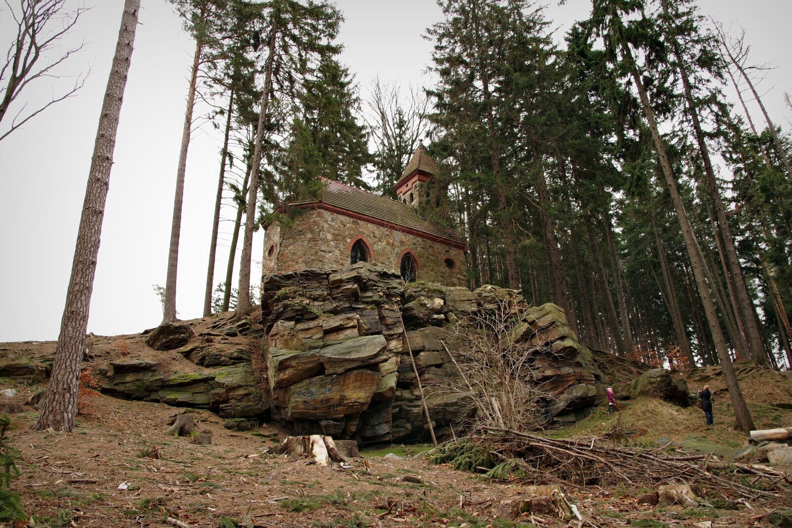 Pentax K-S2 sample photo. Church, rocks, bedrock photography