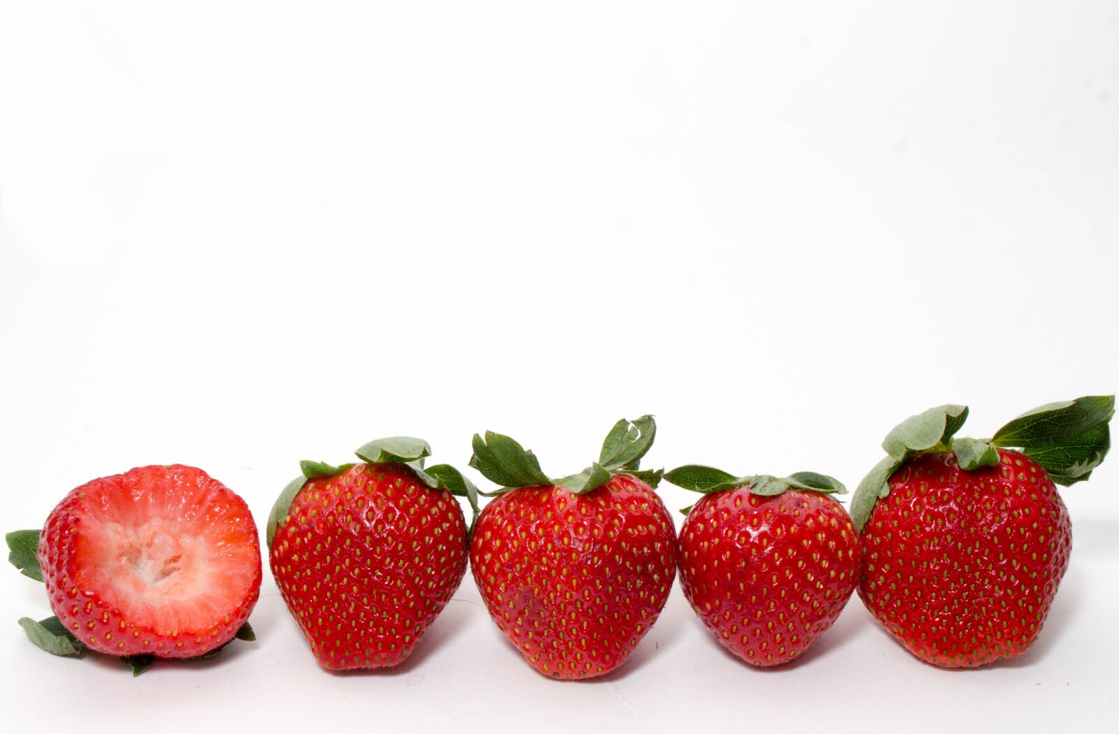 Canon EOS 700D (EOS Rebel T5i / EOS Kiss X7i) sample photo. Fruit, strawberry, berry photography