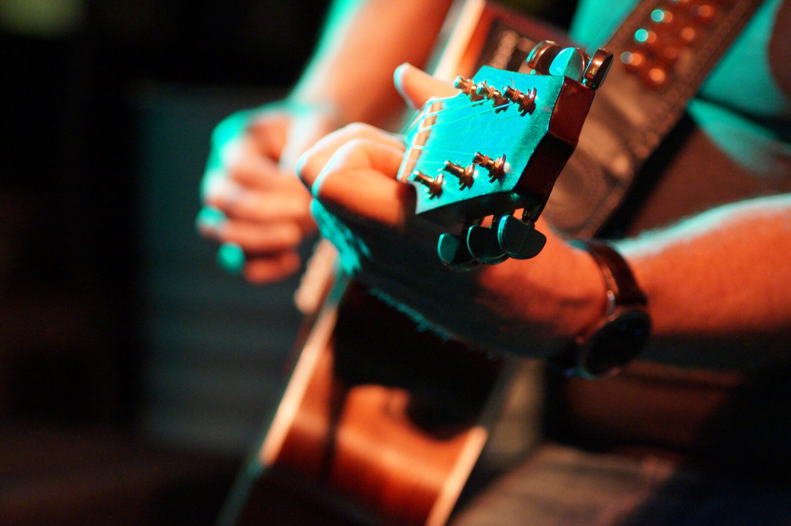 Sony SLT-A58 sample photo. Guitar, music, instrument photography