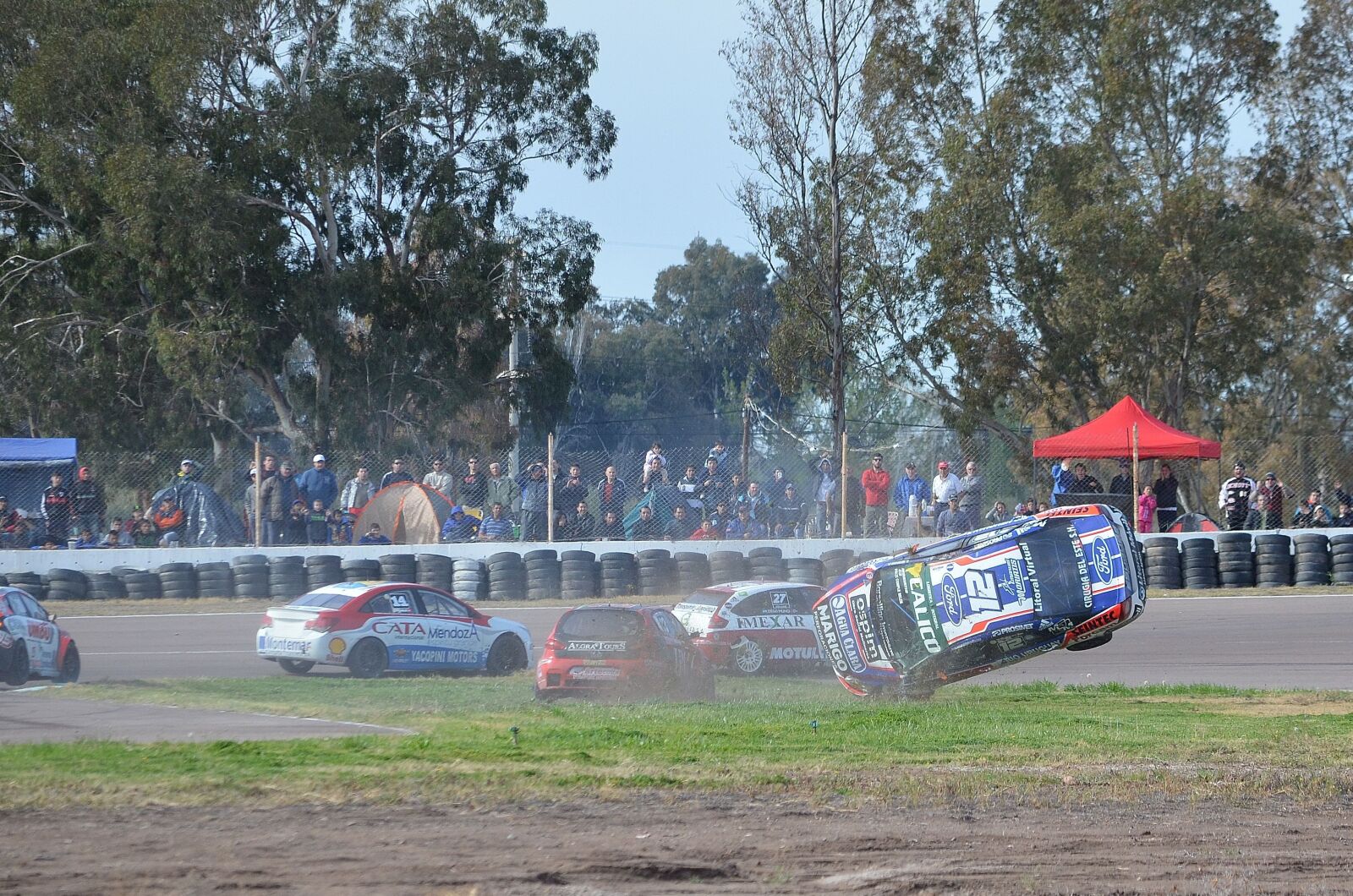 Nikon D5100 sample photo. Cars, rollover, national tourism photography