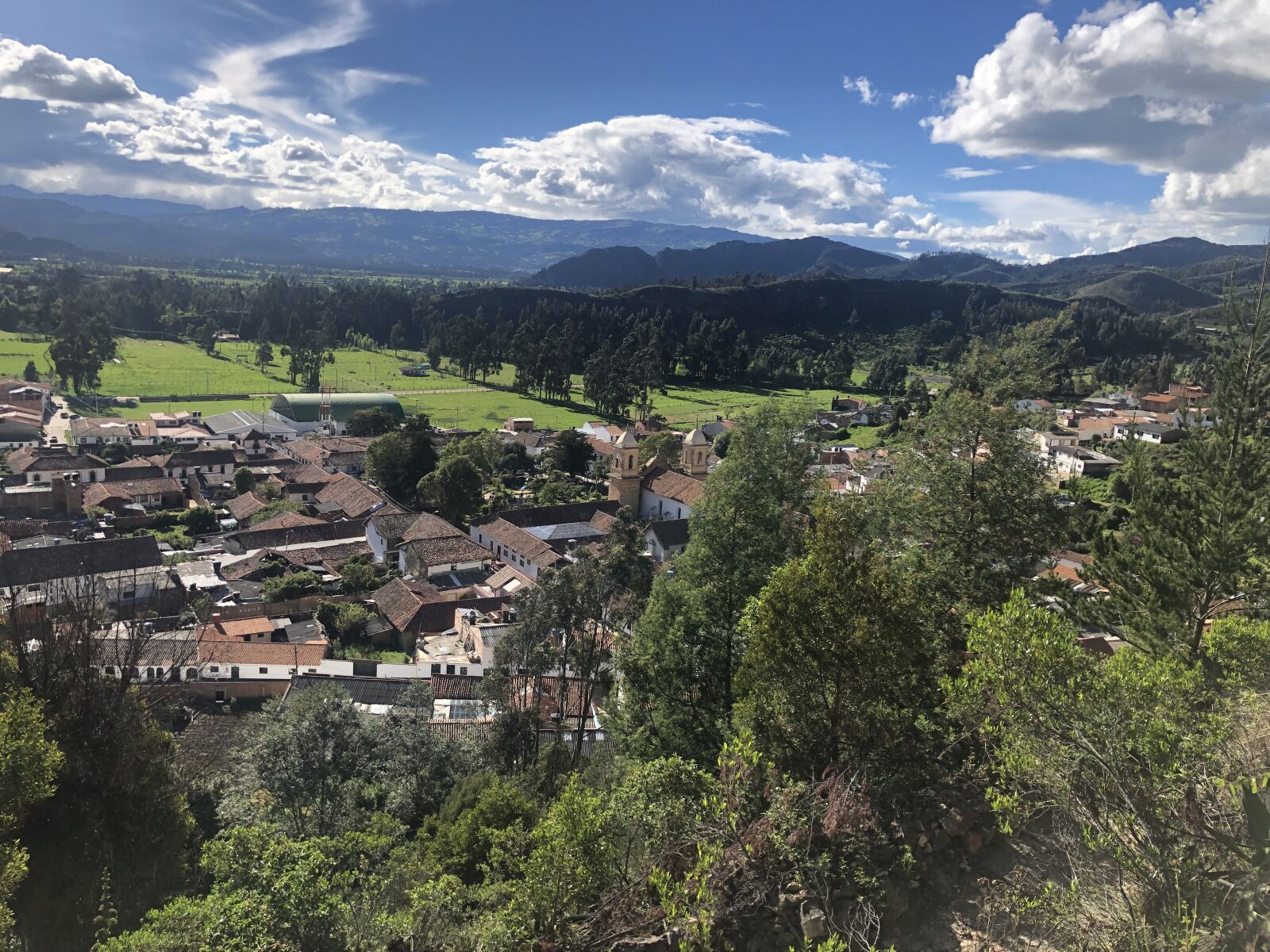 iPhone X back dual camera 4mm f/1.8 sample photo. Landscape, mountains, nature photography