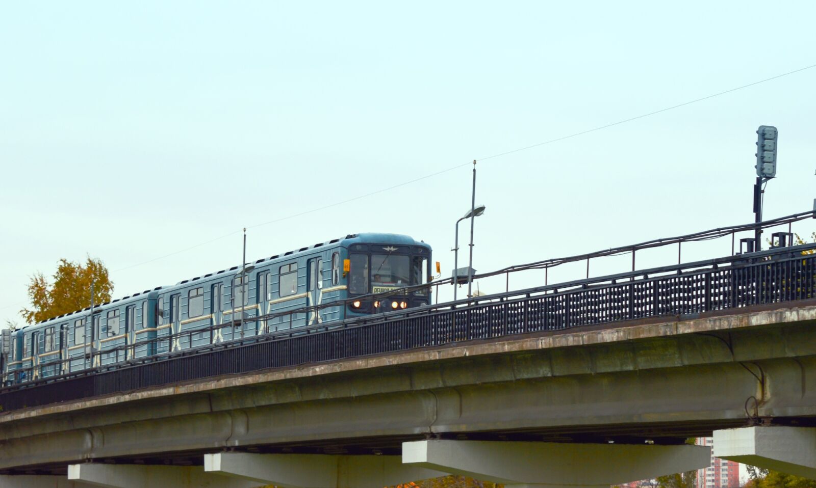 Nikon D3200 sample photo. Metro, metropolitan, subway train photography