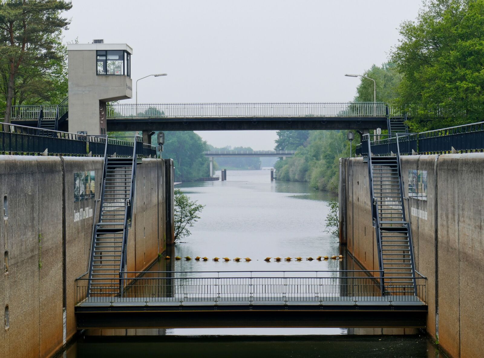 Panasonic Lumix DMC-FZ1000 sample photo. Sluis, water, river photography