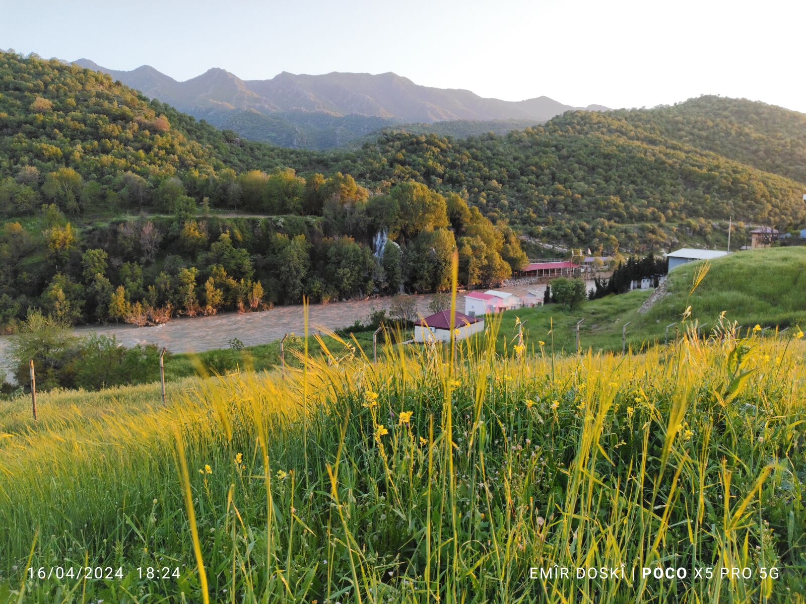 Xiaomi 22101320G sample photo. Sheladze photography
