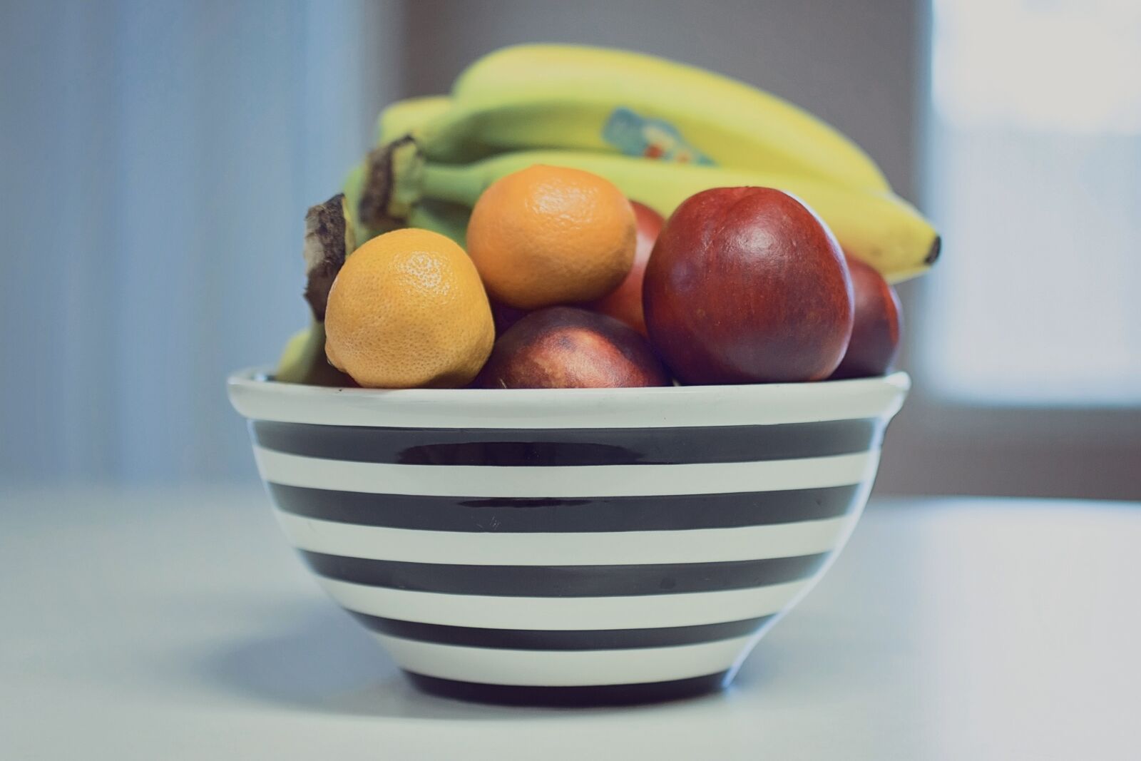 Nikon D750 sample photo. Apples, assorted, bananas, bowl photography