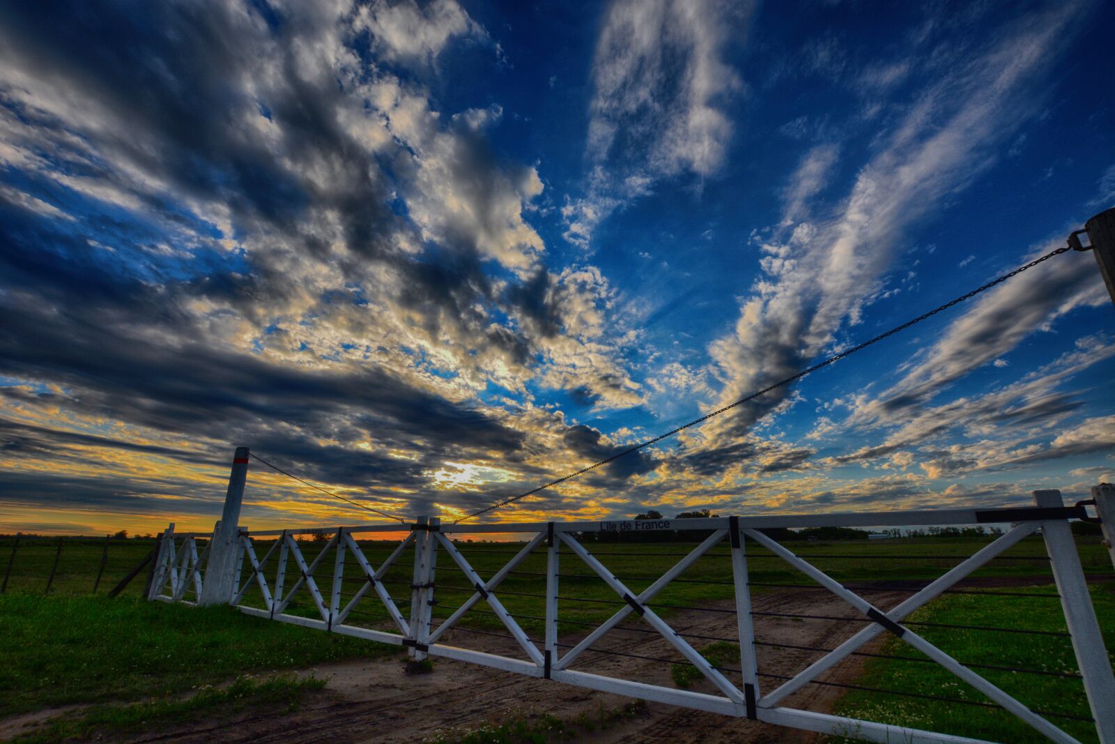 Nikon D5200 sample photo. Gate, sunset, landscape photography