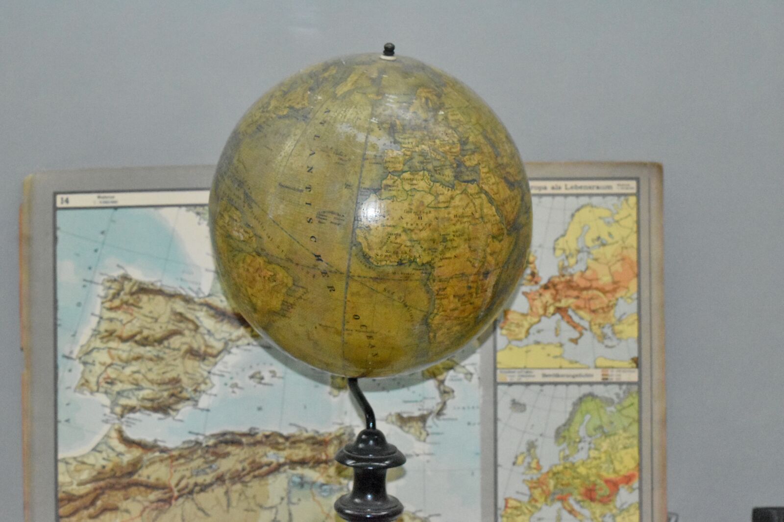 Nikon D5500 sample photo. Exploration, geography, map, science photography