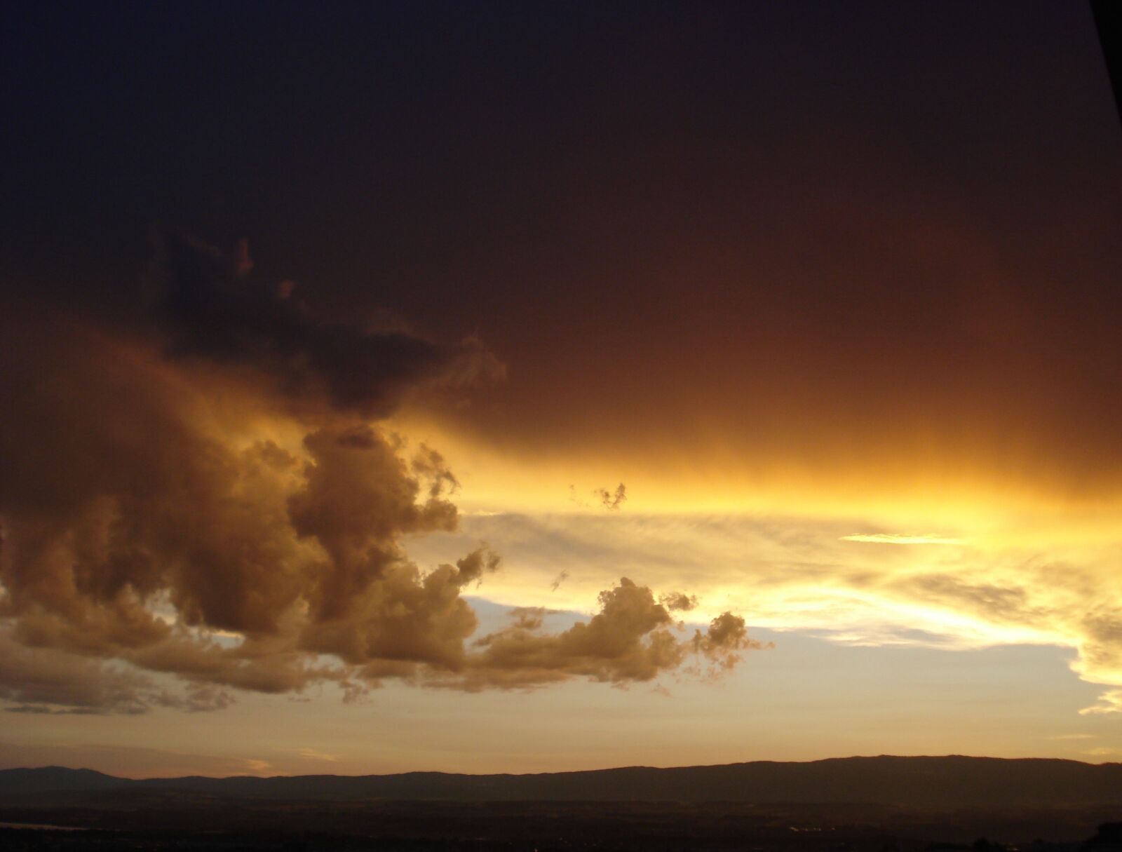 Sony DSC-W55 sample photo. Sunset, clouds, sky photography