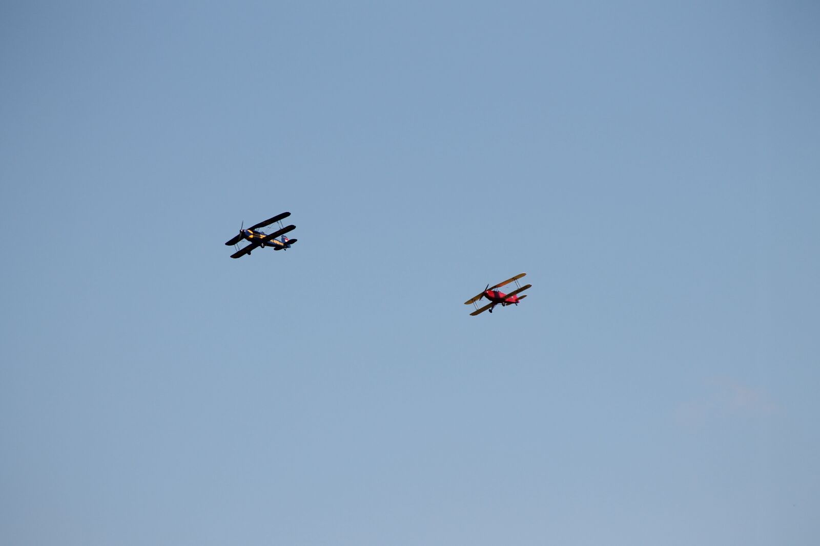 Canon EF 75-300mm f/4-5.6 sample photo. Double decker, aerobatics, aircraft photography