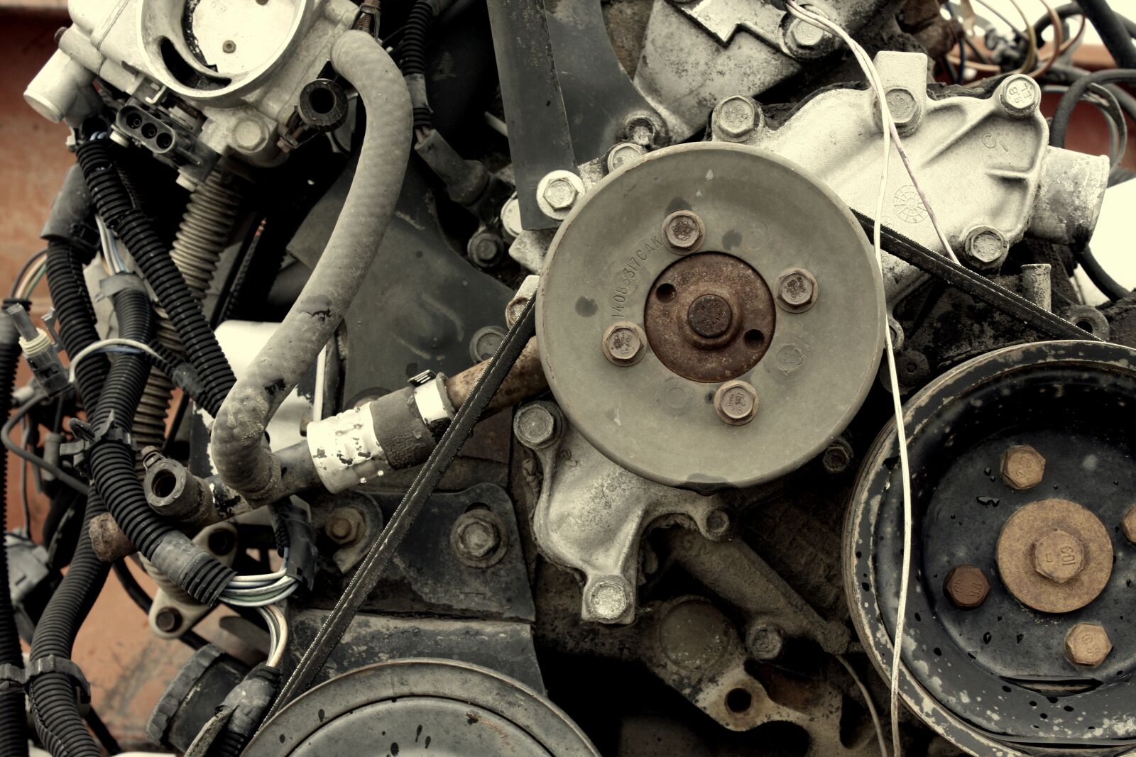 Canon EOS 40D sample photo. Engine, vehicle, gears photography