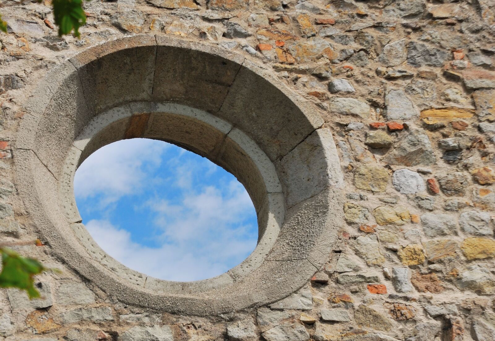 Nikon D60 sample photo. Window, wall, sky photography