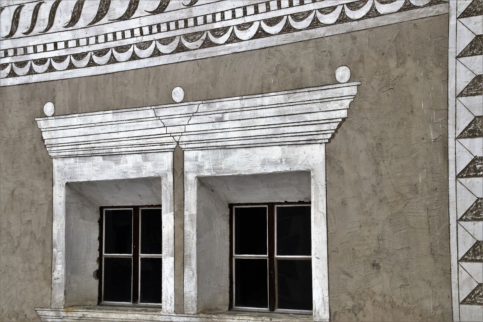 Canon EOS 80D sample photo. Frescoes, style alpejko, architecture photography