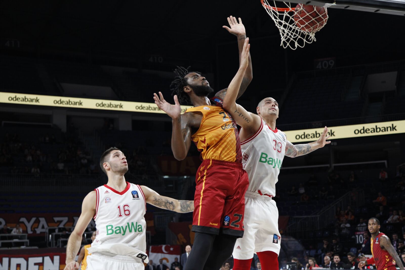 Canon EOS 5D Mark II sample photo. Galatasaray, eurocup, bayern photography