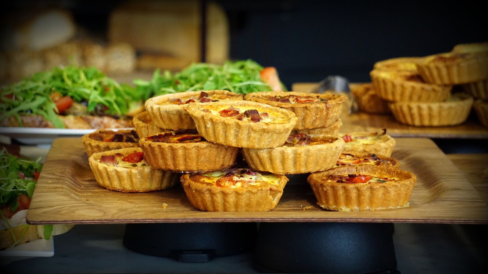 Sony E 55-210mm F4.5-6.3 OSS sample photo. Food, pie, delicious photography