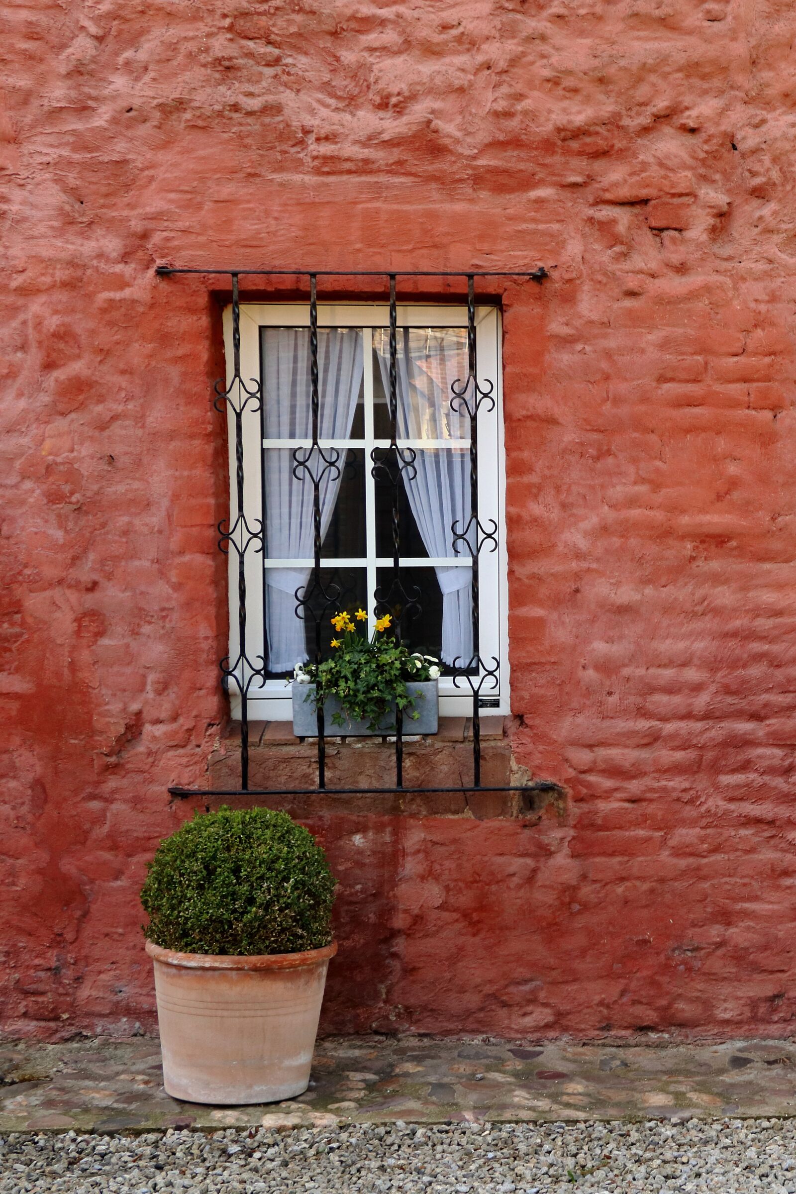 Canon EOS 80D sample photo. Window, wall, brick wall photography