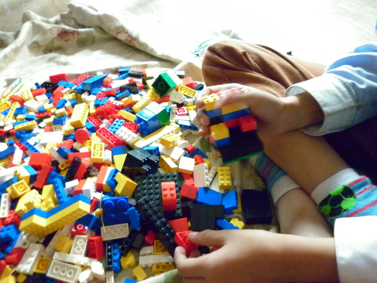 Panasonic DMC-F3 sample photo. Bricks, child, kid, lego photography