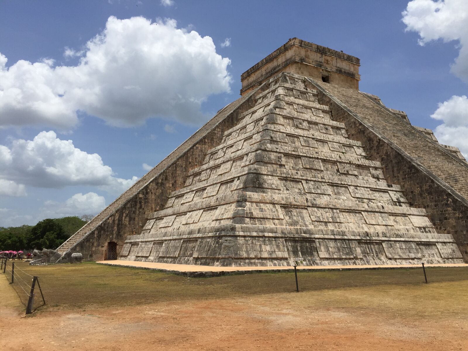 iPhone 6 Plus back camera 4.15mm f/2.2 sample photo. Chichen itza, maya, ruins photography