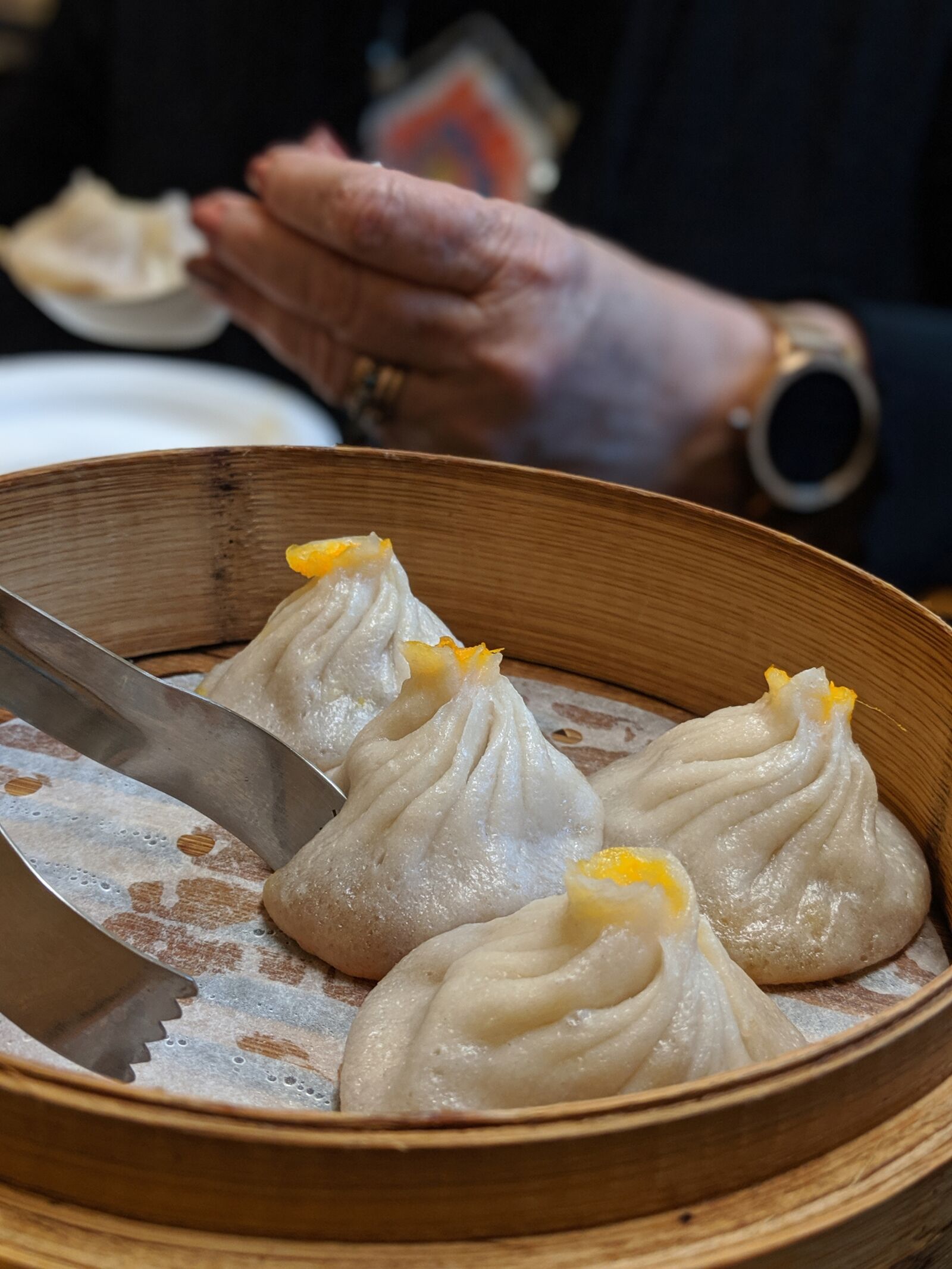 Google Pixel 3 sample photo. Dumplings, soup, chinese photography