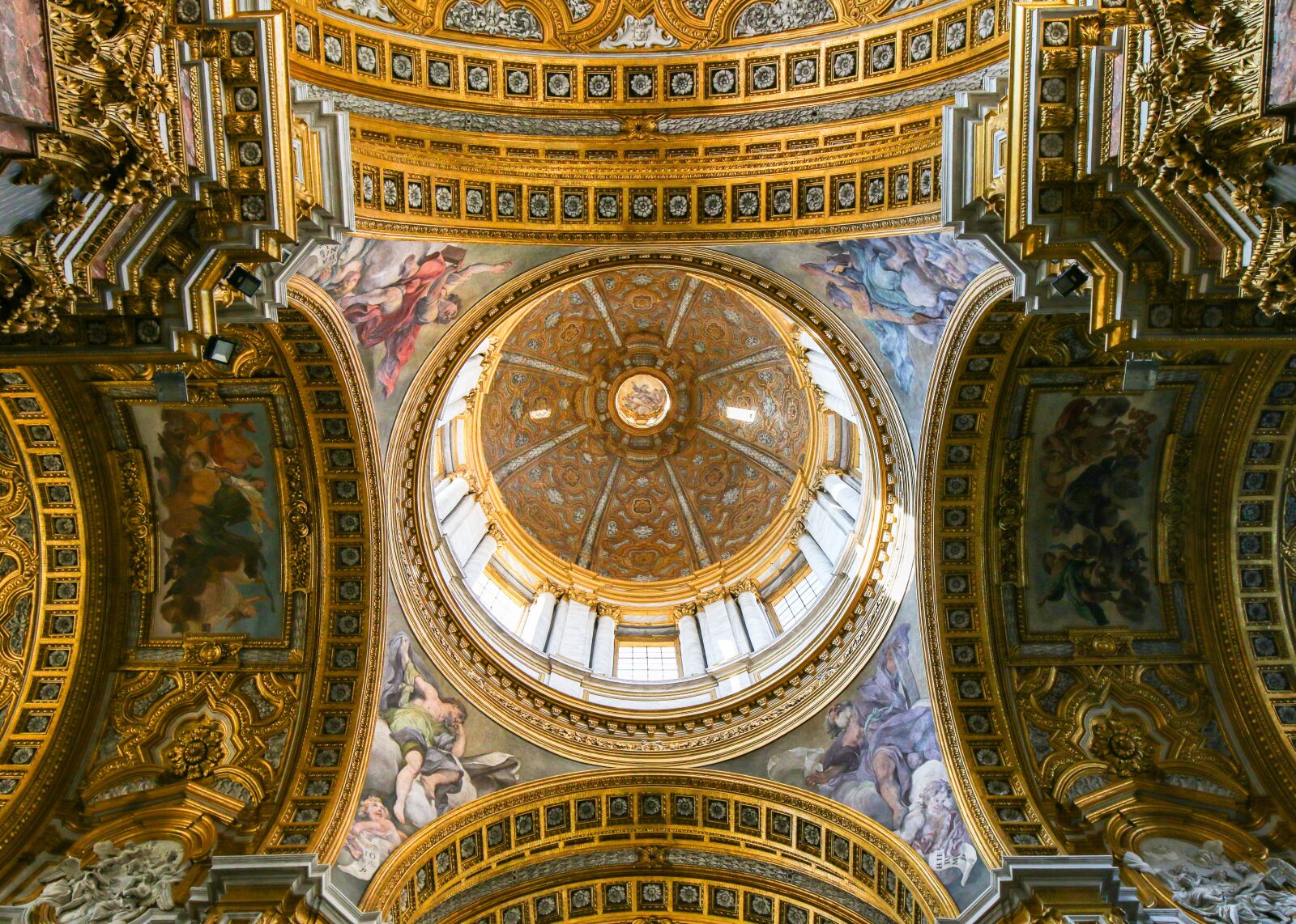 Canon EOS 70D + Canon EF 16-35mm F4L IS USM sample photo. Miniature, fresco, art photography