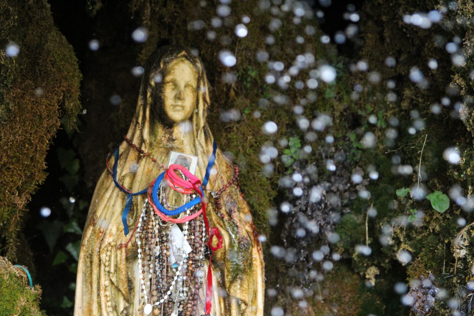 Canon EOS 600D (Rebel EOS T3i / EOS Kiss X5) sample photo. Holy, statue, religion photography