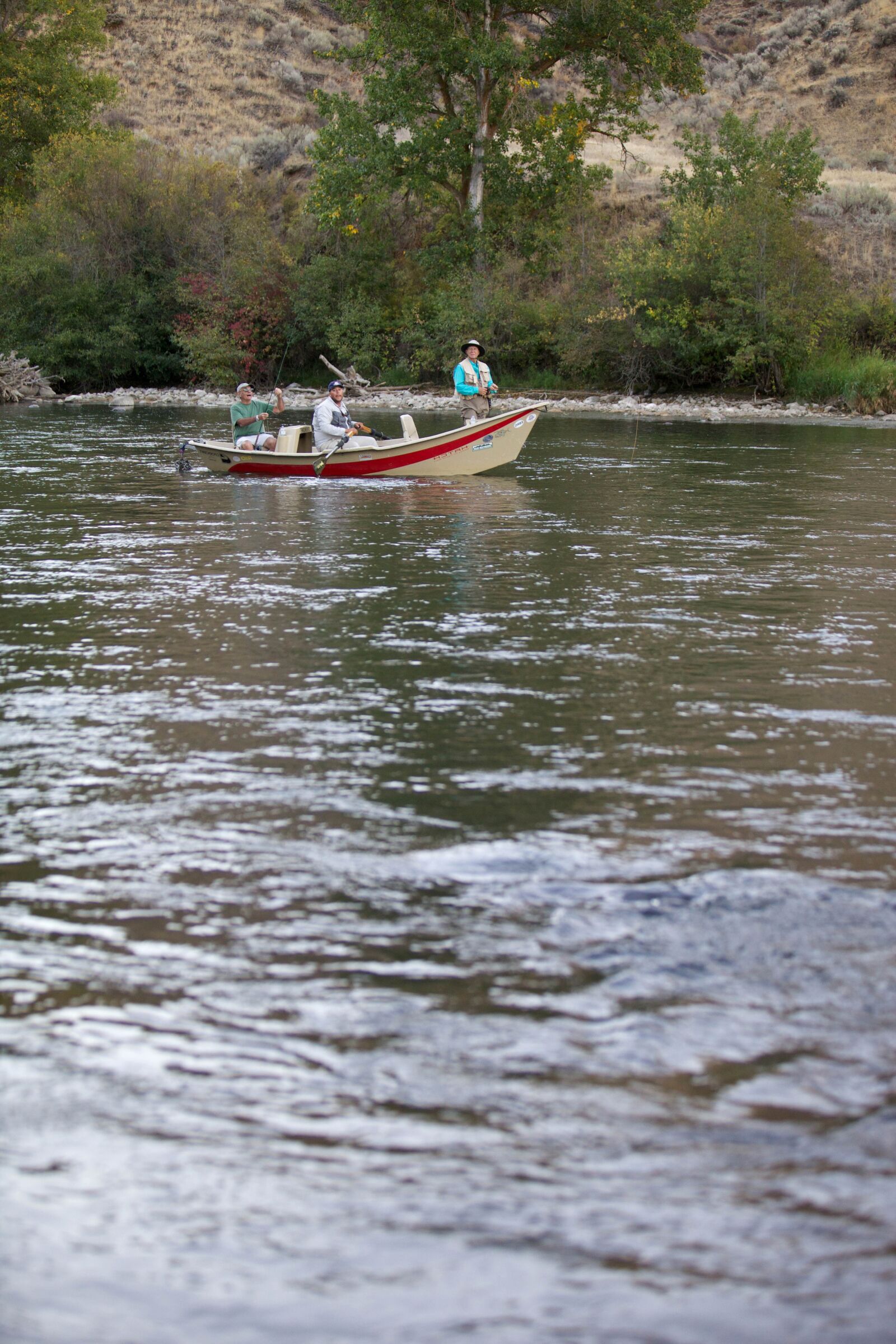 Canon EOS 5D Mark II sample photo. Boat, fishing boats, fish photography