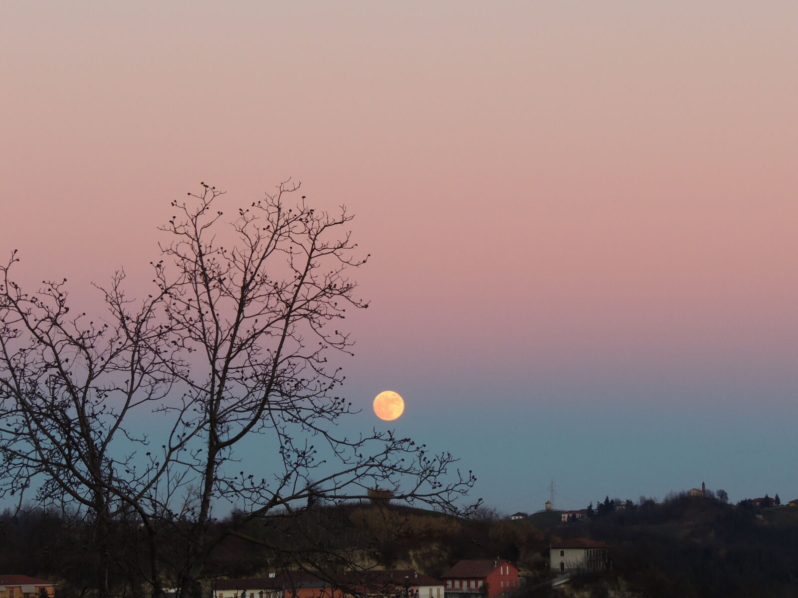 Nikon Coolpix P510 sample photo. Full, moon photography