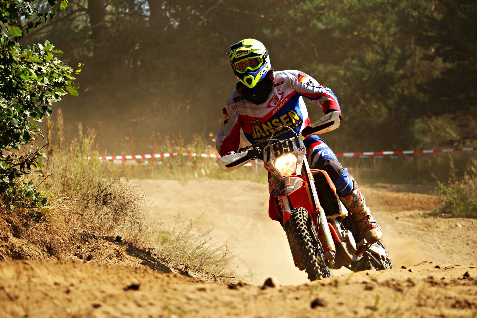 Canon EOS 100D (EOS Rebel SL1 / EOS Kiss X7) sample photo. Motocross, enduro, cross photography