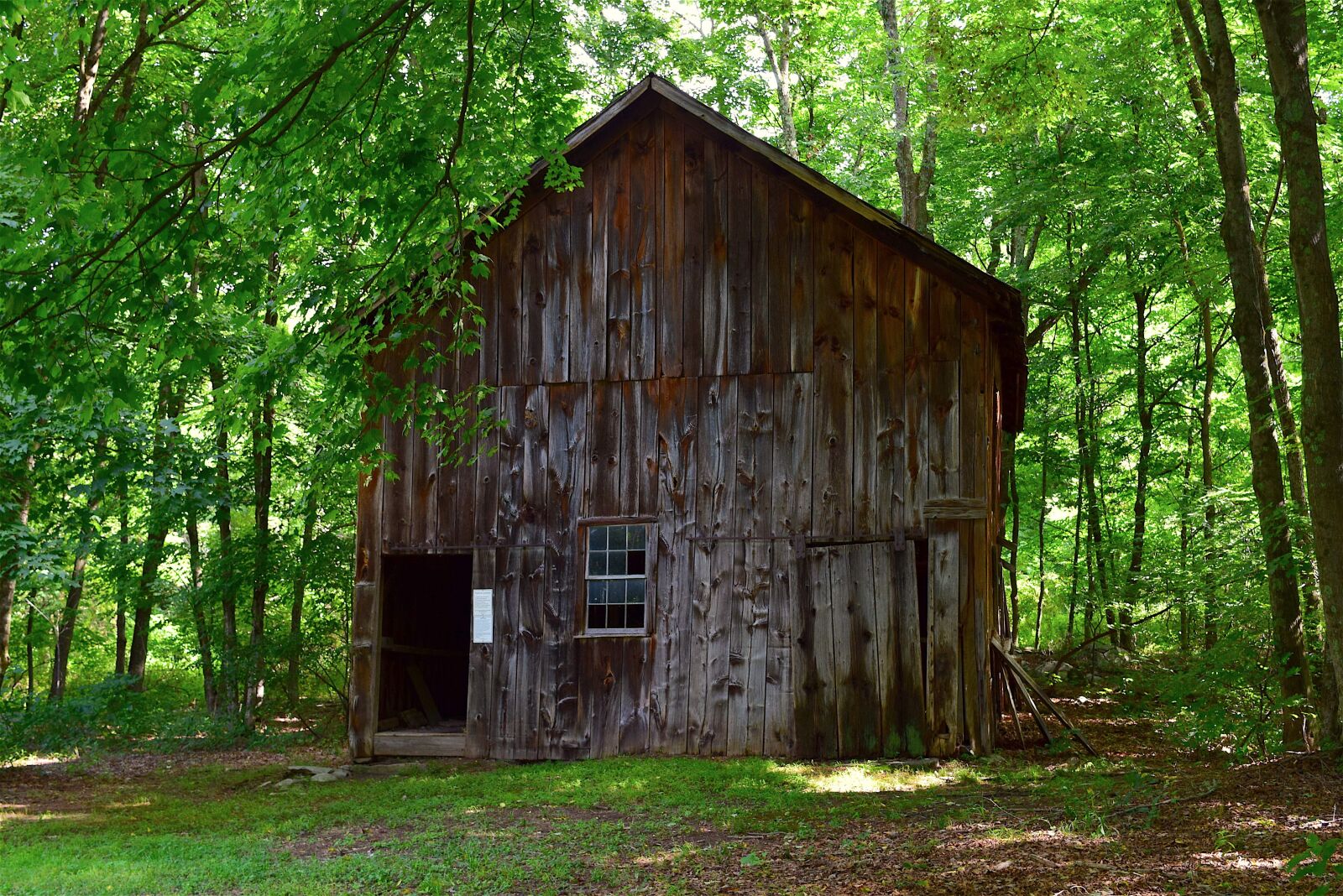 Nikon D3300 sample photo. Barn, historic, wooden photography
