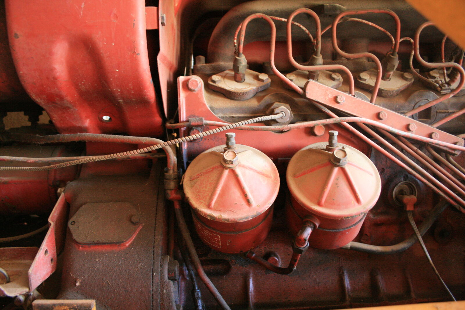 Canon EF-S 18-55mm F3.5-5.6 II sample photo. Engine, tractor photography