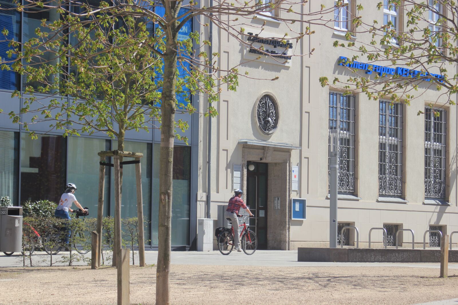 Canon EOS 550D (EOS Rebel T2i / EOS Kiss X4) sample photo. Chemnitz, downtown, park photography