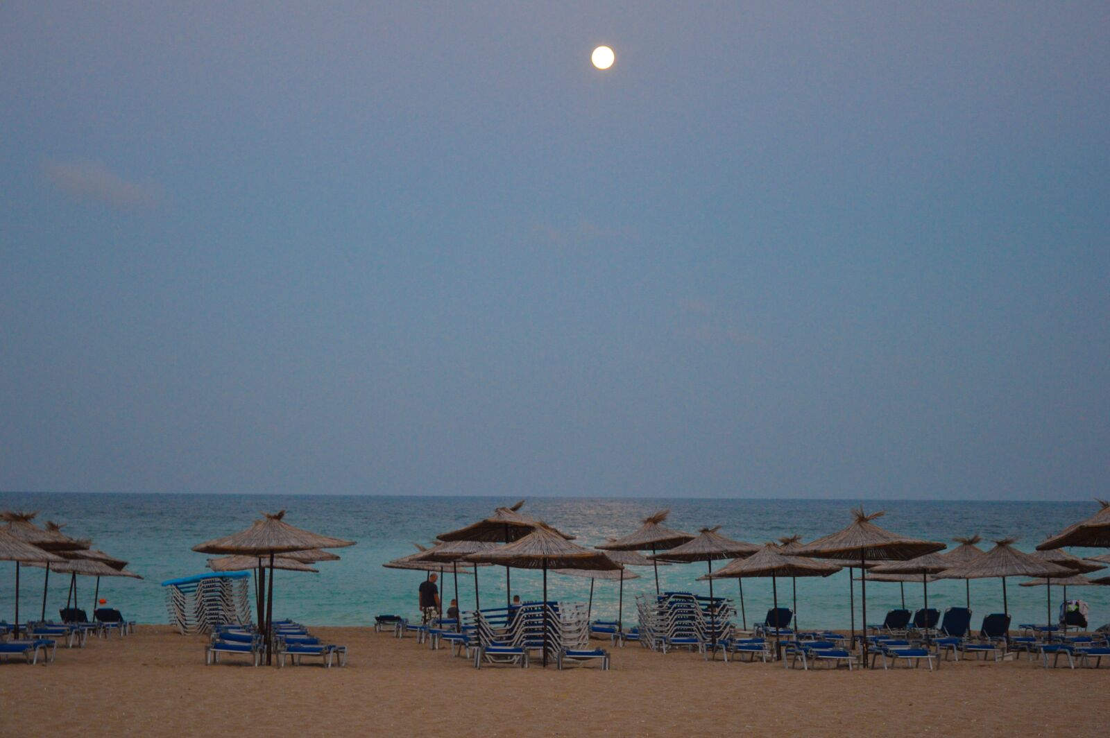 Nikon D3200 sample photo. Bulgaria, beach, umbrellas photography