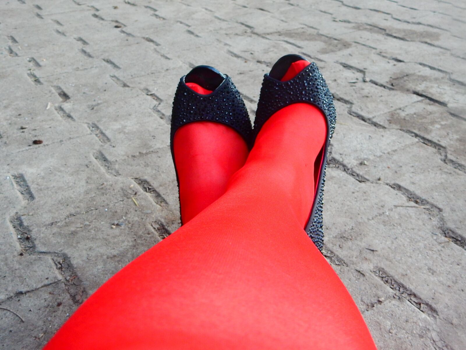 Nikon Coolpix S9700 sample photo. Red, nylon, high heeled photography