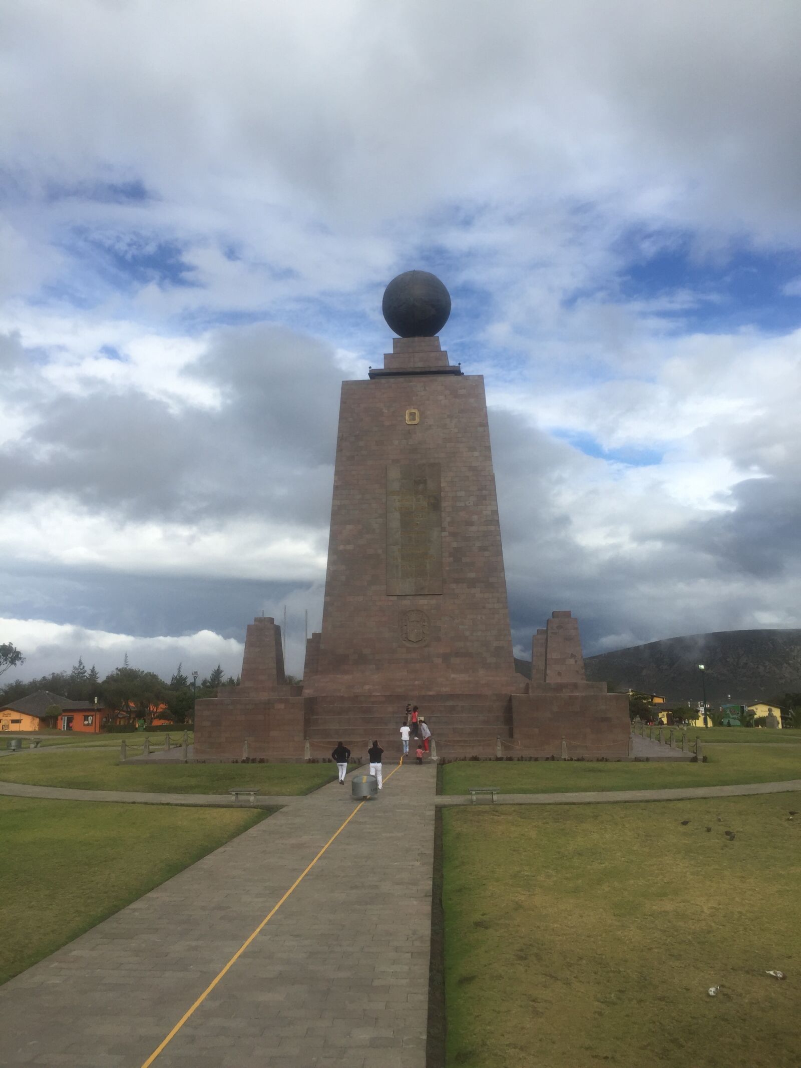 iPhone 6 back camera 4.15mm f/2.2 sample photo. Half, world, monument photography