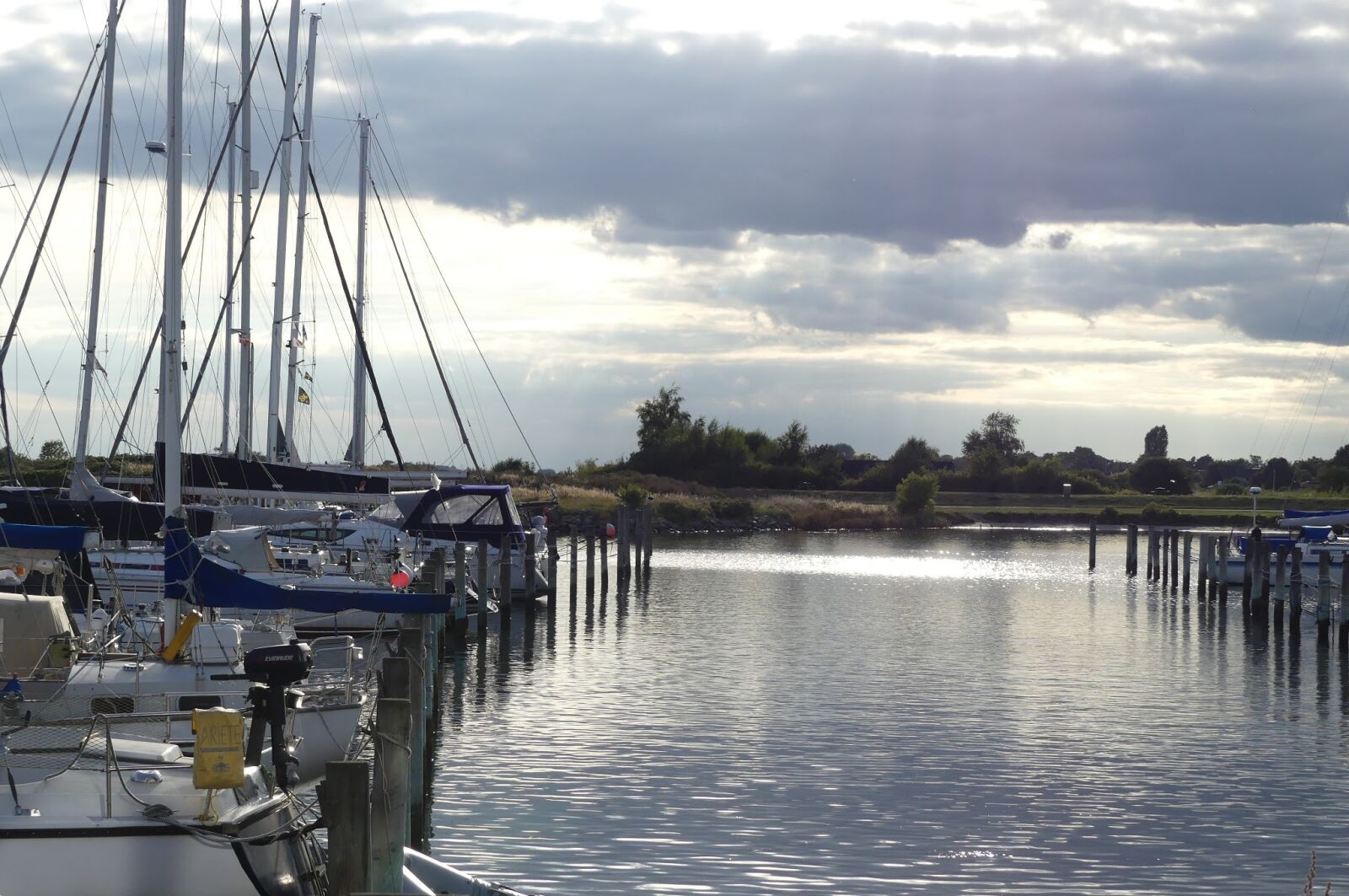 Panasonic Lumix DMC-FZ300 sample photo. Ship, boat, water photography