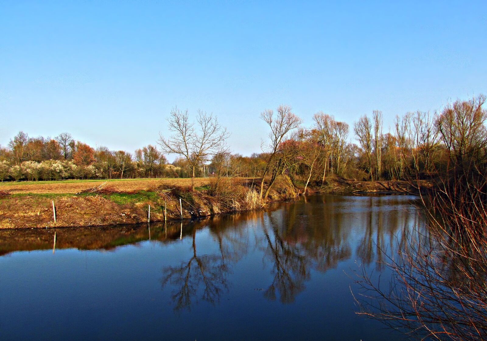 Canon PowerShot SX30 IS sample photo. Water, pond, river photography