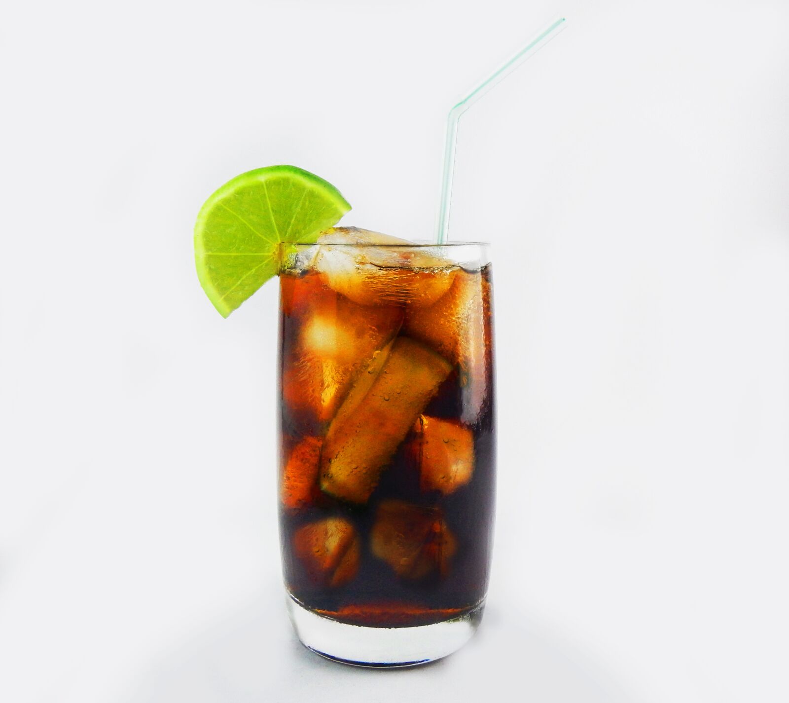 Nikon Coolpix AW110 sample photo. Cuba libre, drink, ron photography