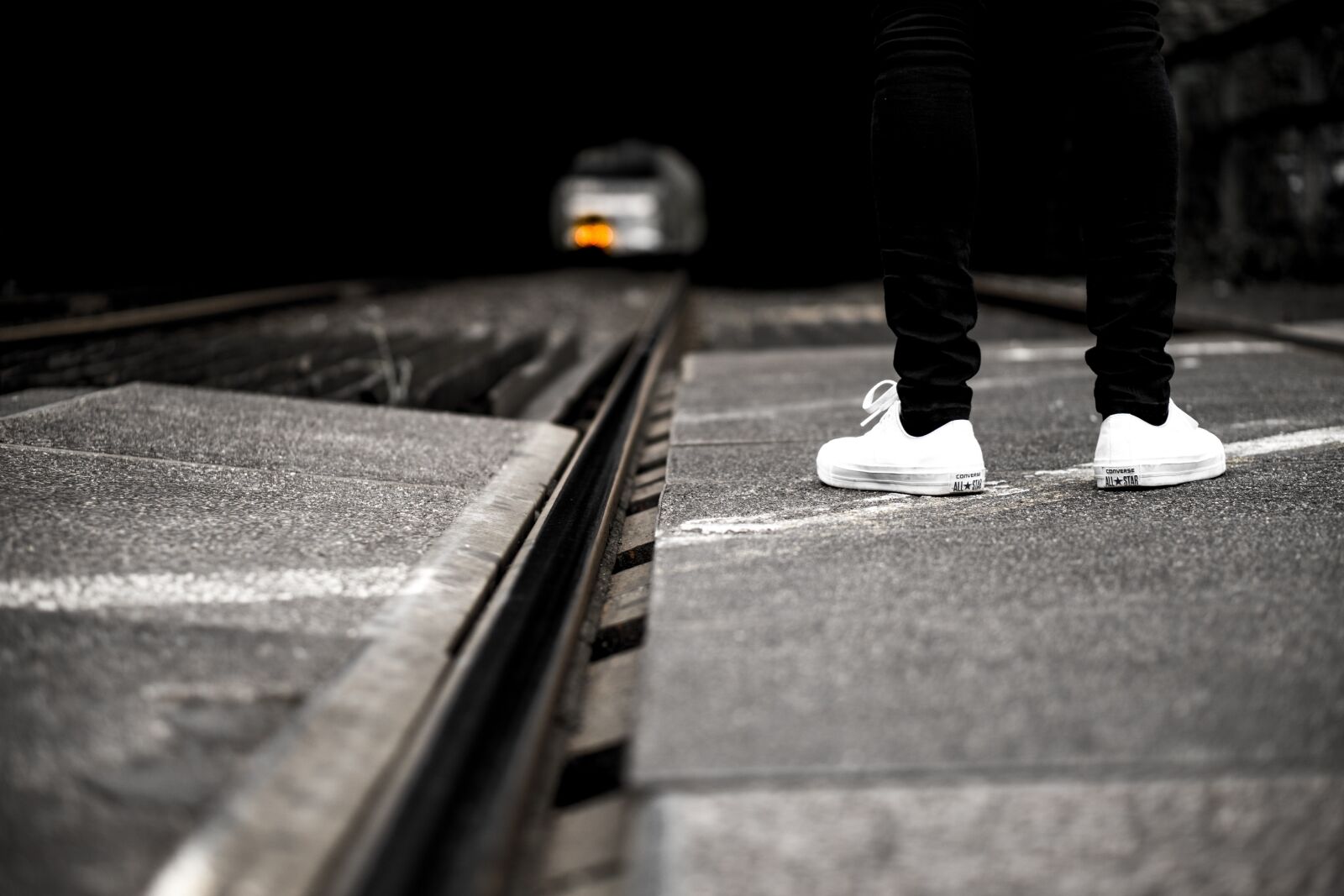 Sony a5100 sample photo. Train, feet, person photography