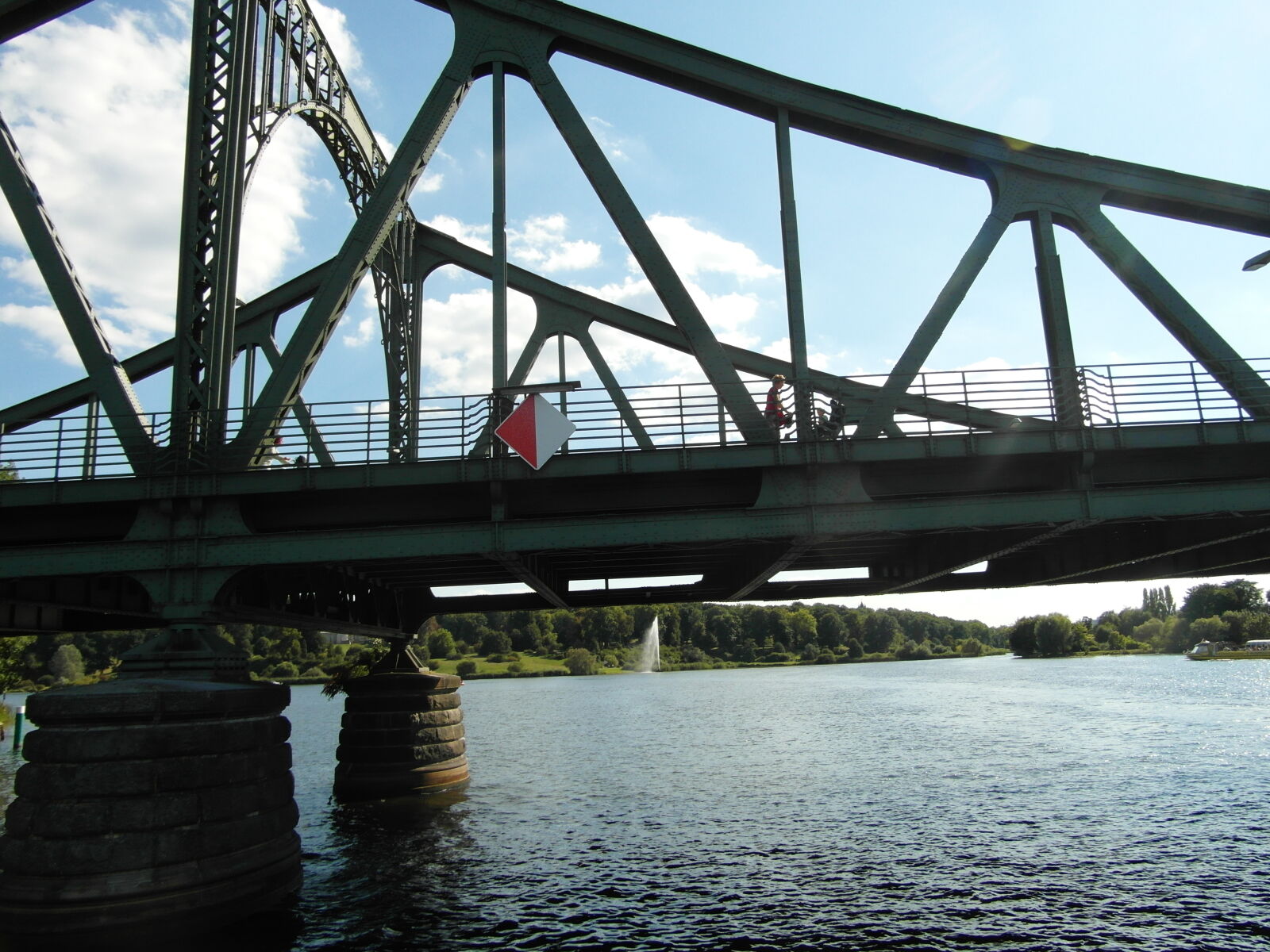 Samsung WB750 sample photo. Berlin, drive, lake, ship photography