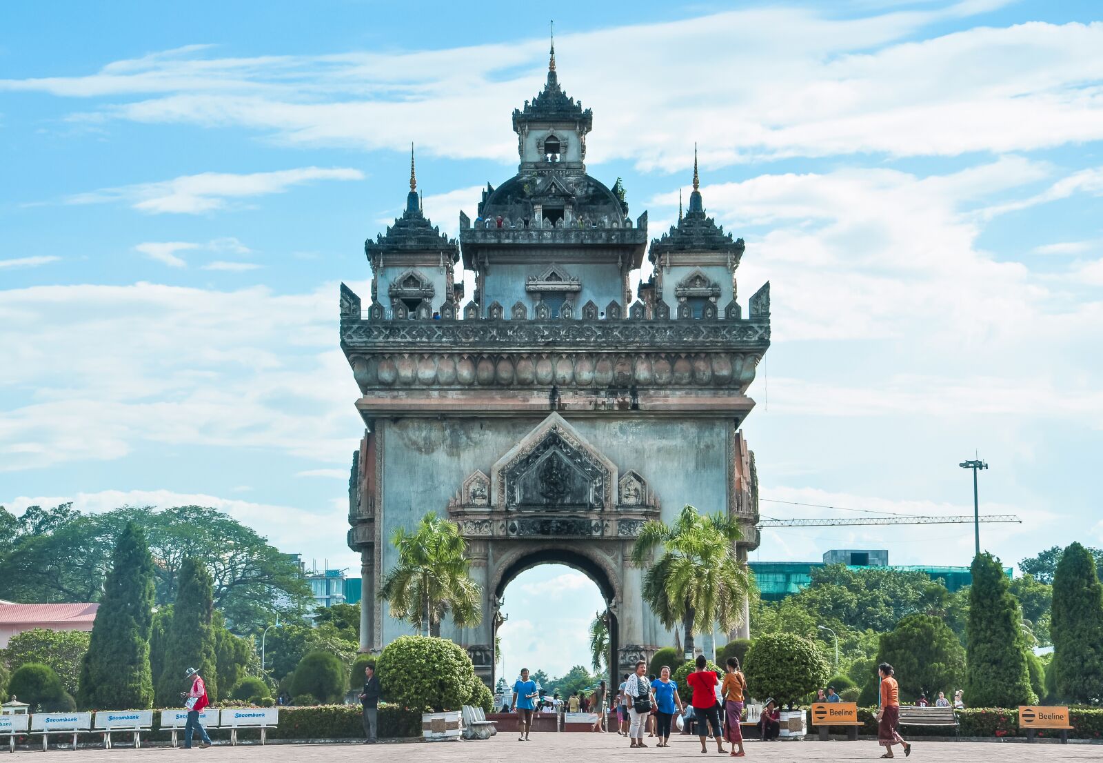 Nikon D90 sample photo. Vientiane city, triumphal arch photography