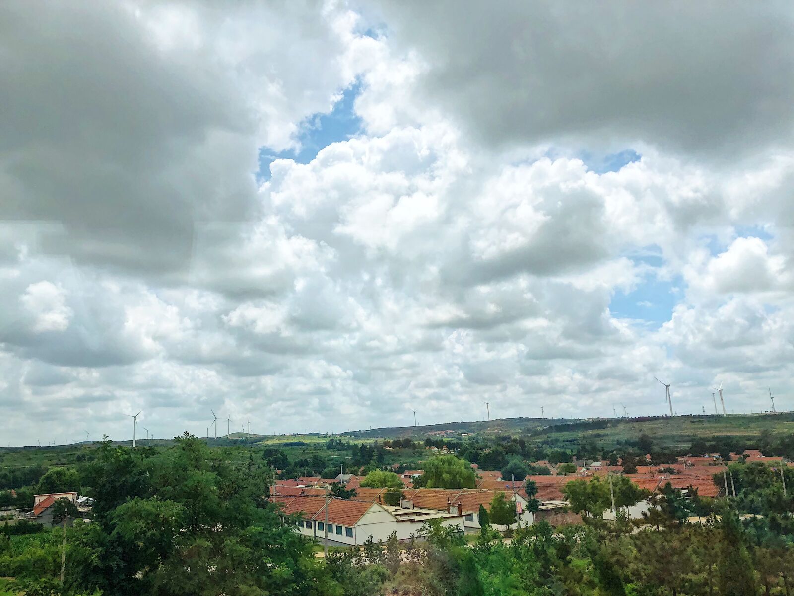 iPhone X back dual camera 4mm f/1.8 sample photo. Hometown, home, small house photography
