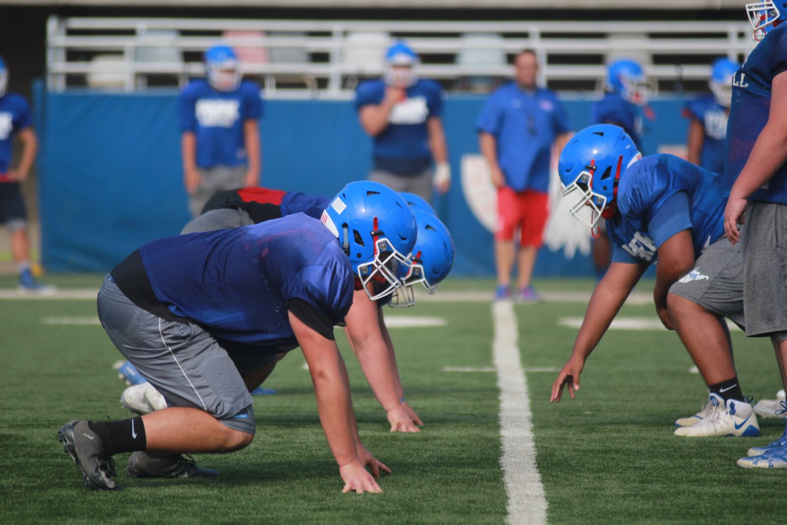 Canon EOS 60D sample photo. Football, field, sport photography