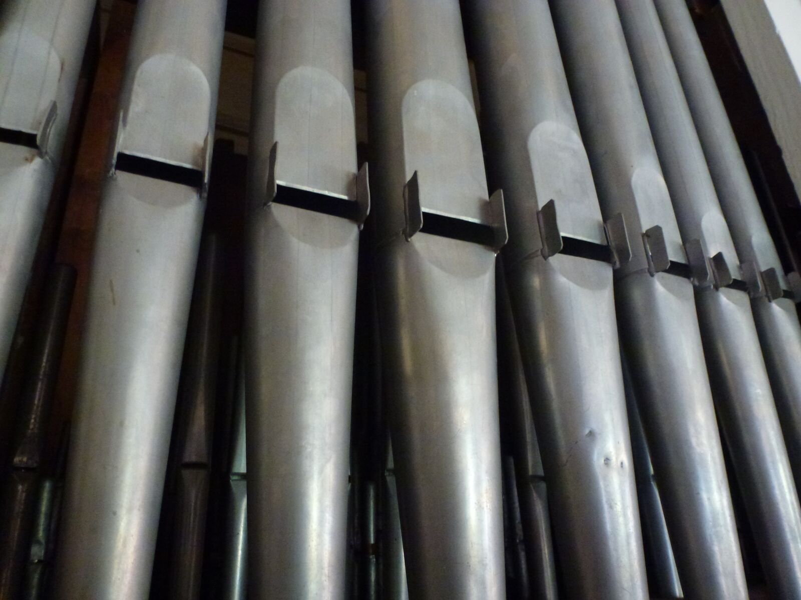 Leica V-Lux 30 / Panasonic Lumix DMC-TZ22 sample photo. Organ, organ whistle, whistle photography