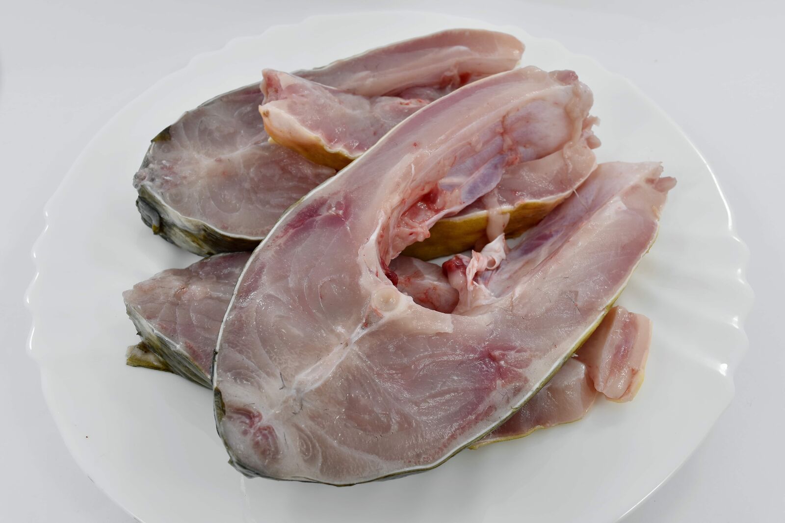 Nikon D5500 sample photo. Bone, fillet, raw meat photography