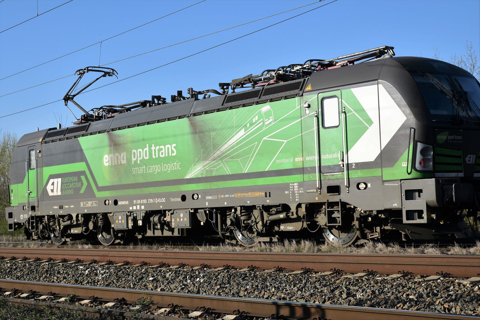 Nikon D5600 sample photo. Electric locomotive, transportation, transit photography