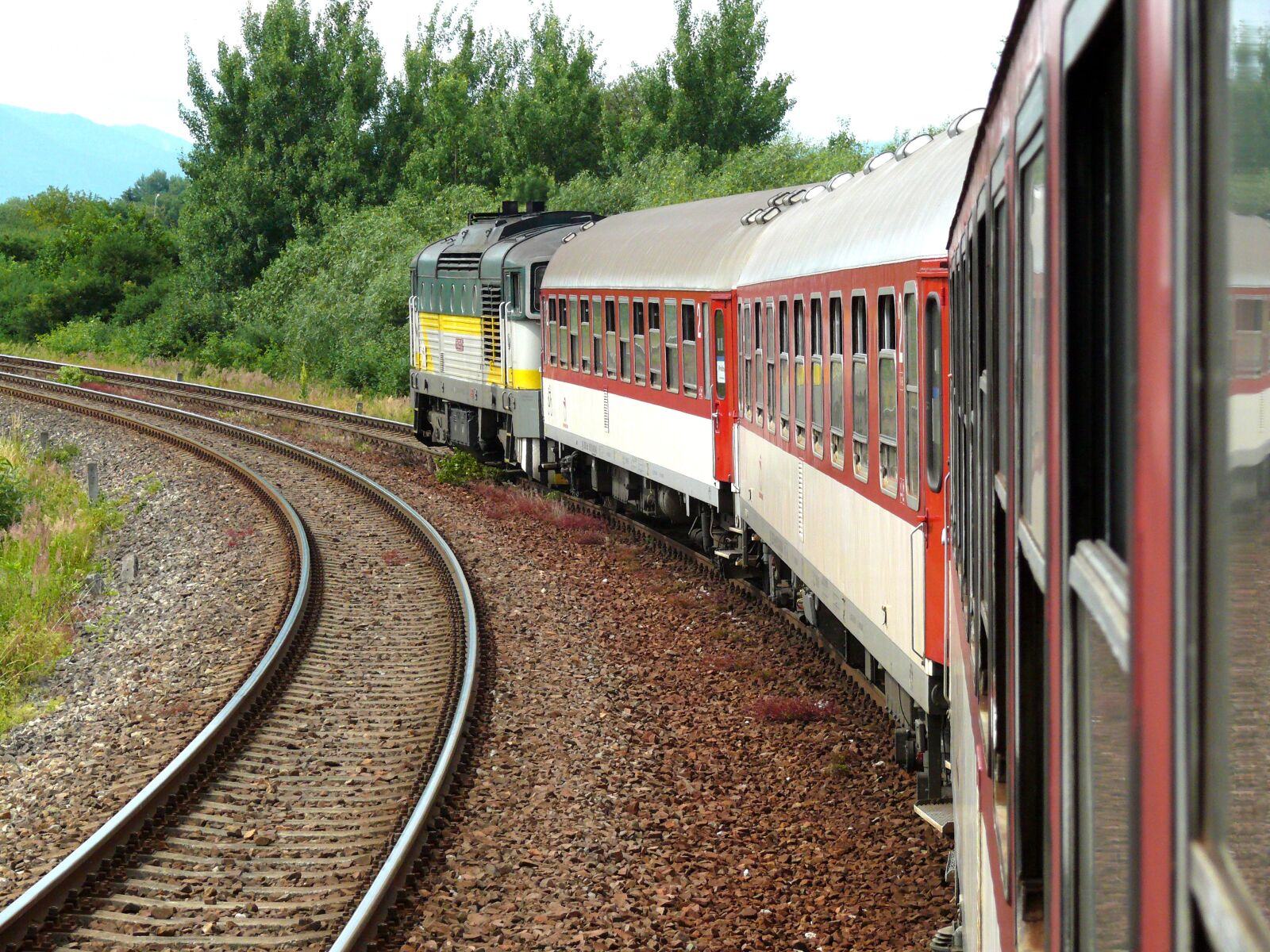 Panasonic DMC-FZ50 sample photo. Train, railway, track photography