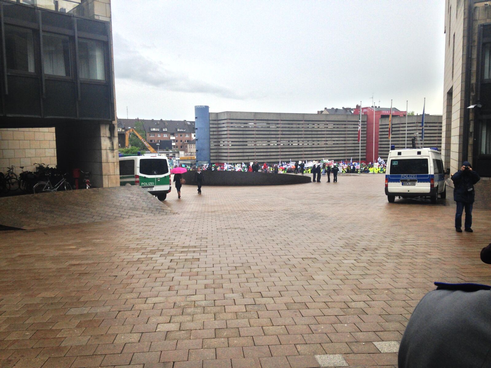 Apple iPhone 5 sample photo. Demonstration, police photography