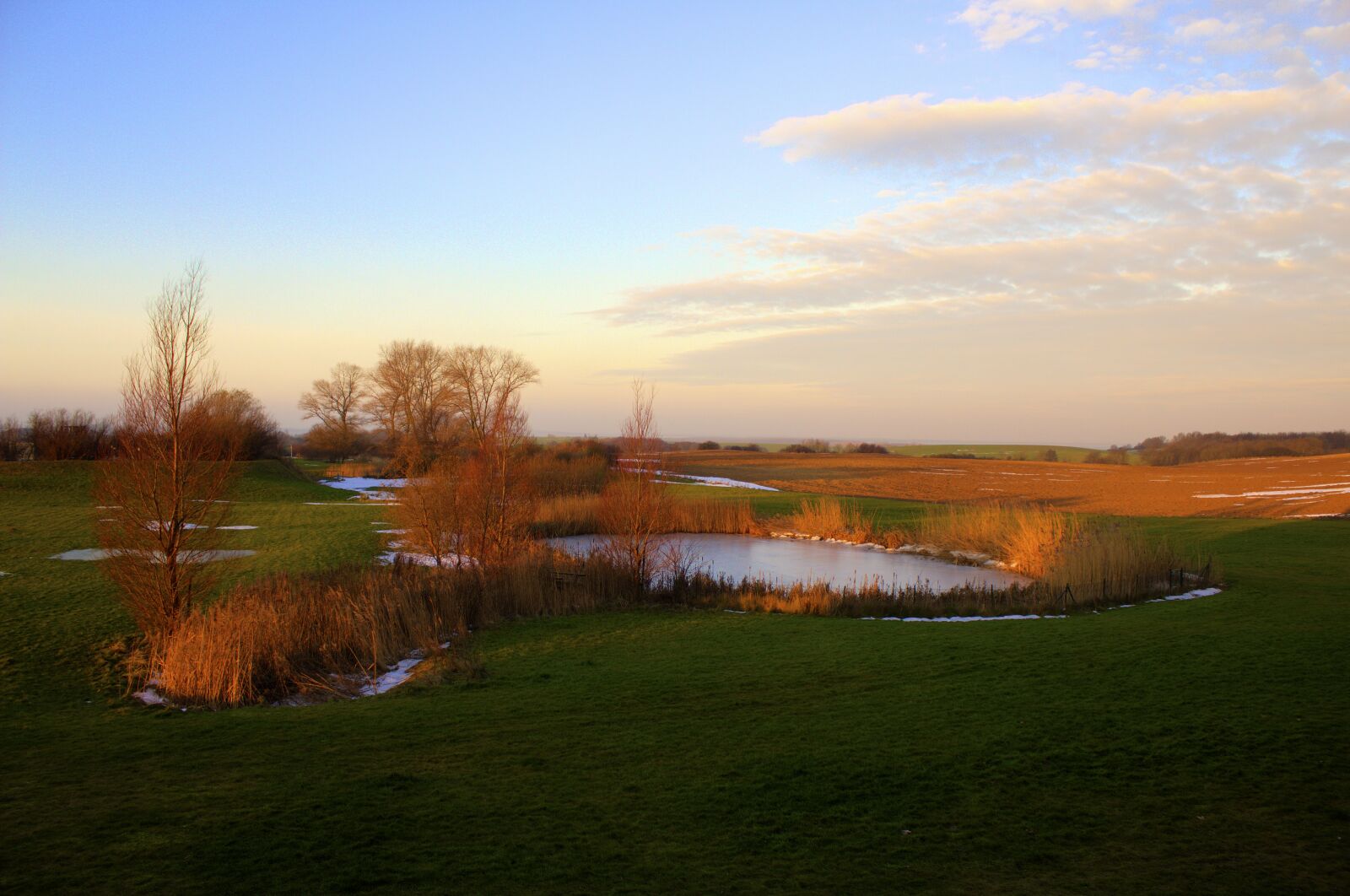 Canon EOS 600D (Rebel EOS T3i / EOS Kiss X5) sample photo. Landscape, lake, pond photography